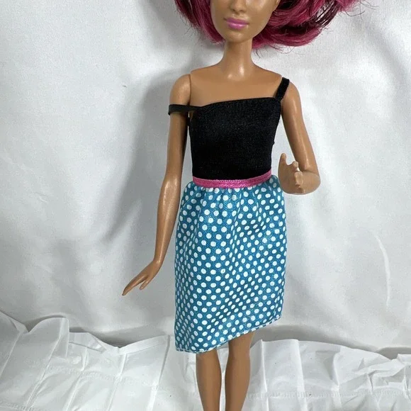 2015 Barbie Doll Fashionista Red pink‎ hair Red - Picture 8 of 12